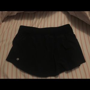 Lululemon Skort size 6, color:black
